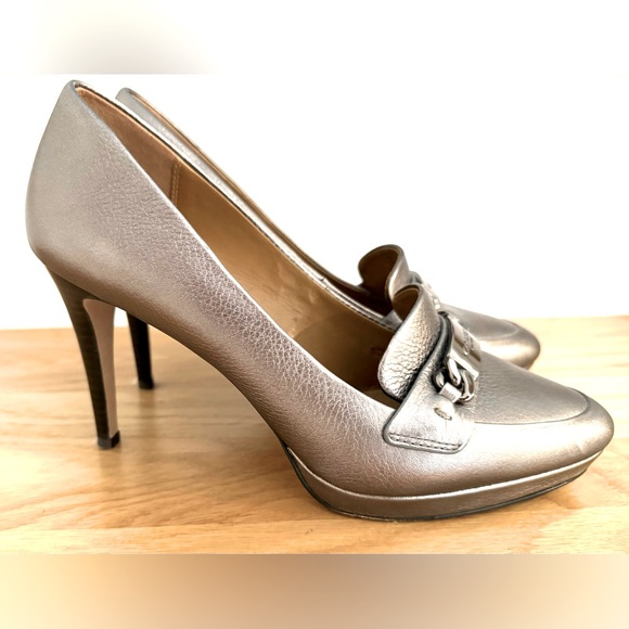 Coach Metallic Gunmetal Leather Platform Pump with Silver Coach Logo Buckle - Picture 11 of 11
